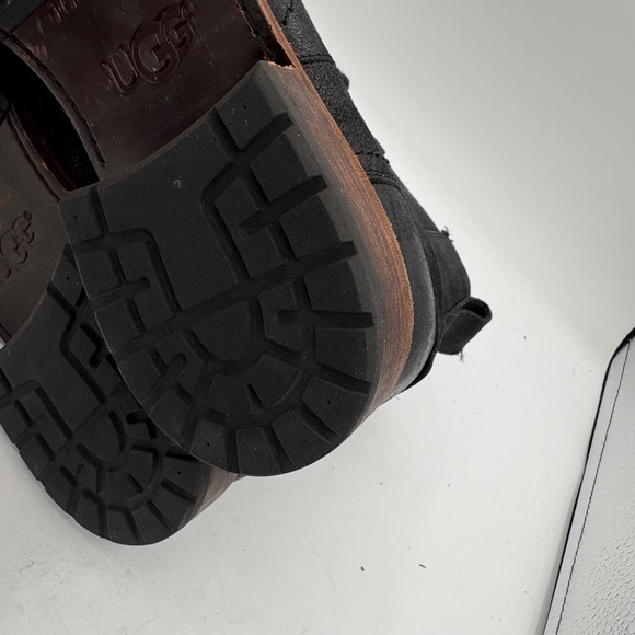 RARE UGG Australia Jarrett Leather Boots Men’s 10 Black Elastic Lace Up Moc Toe - Picture 11 of 15